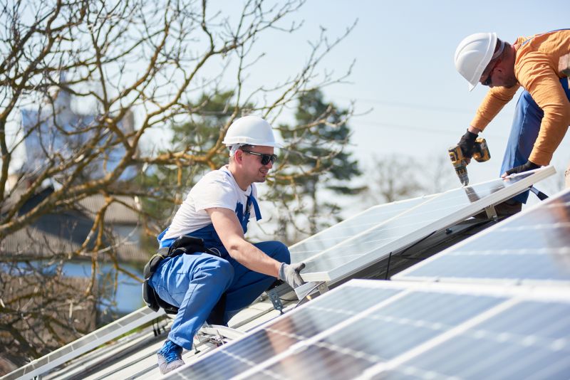 Professional Solar Repair Team